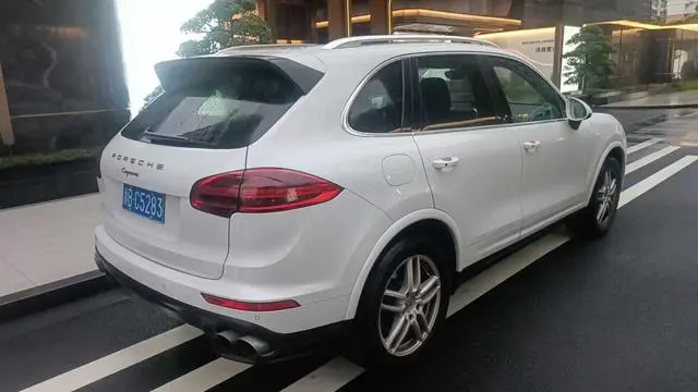 Porsche Cayenne Cayenne Platinum Edition 3.0T