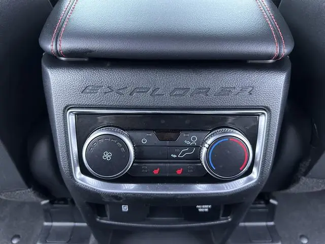 Ford Explorer EcoBoost 285 four-wheel drive sports version ST-LINE 7-seater