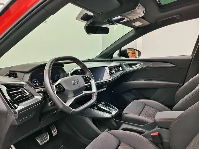 Audi Audi Q5 e-tron 50 e-tron quattro edition one Art Creation Collector's Edition