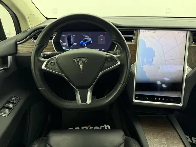 Tesla Model X 100D long battery life version