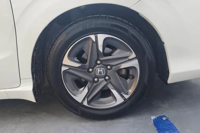 Honda Enjoy domain 180Turbo CVT Enjoy Edition Country VI