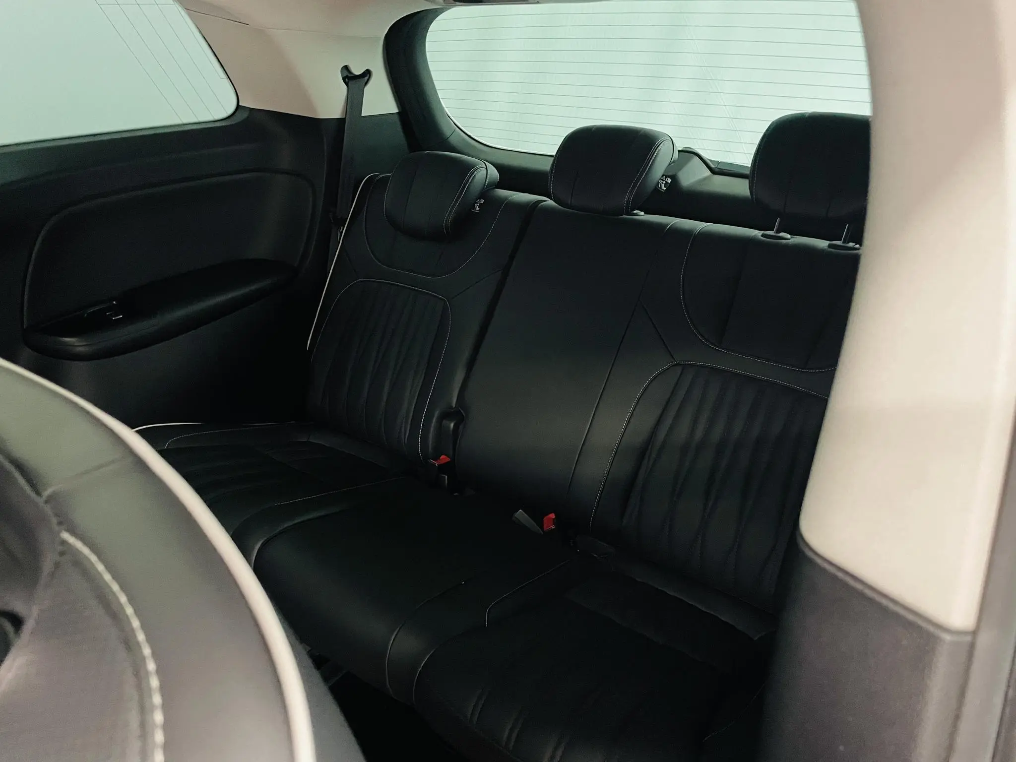 Roewe Roewe iMAX8 400TGI Reunion Edition