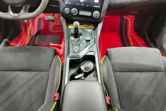 LYNK & CO Lynk 03 03+2.0 TD Automatic Yufeng Version