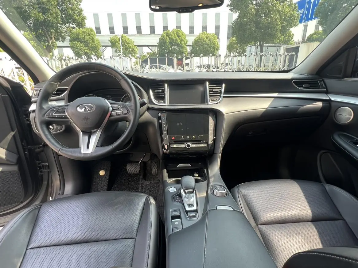 Infiniti Infiniti QX50 2.0T four-wheel drive smart version