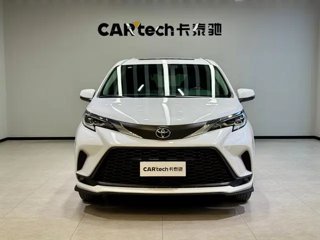 TOYOTA Grevia Smart electric hybrid dual engine 2.5L two-wheel drive comfort version