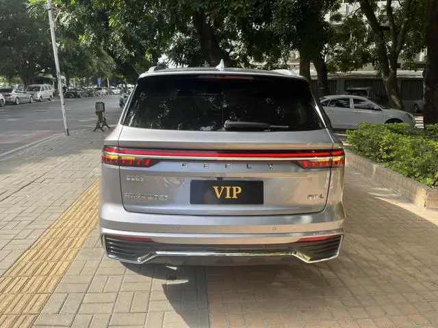 Geely Xingyue L 2.0TD high-power automatic two-wheel drive flagship type