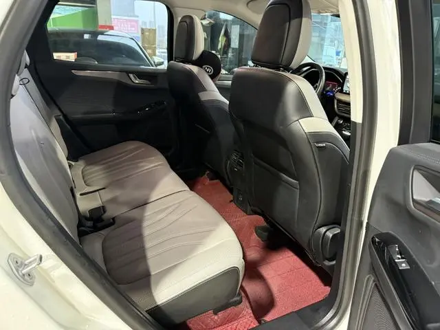 Ford Ruiji EcoBoost 245 two-wheel drive Yaoxiang model