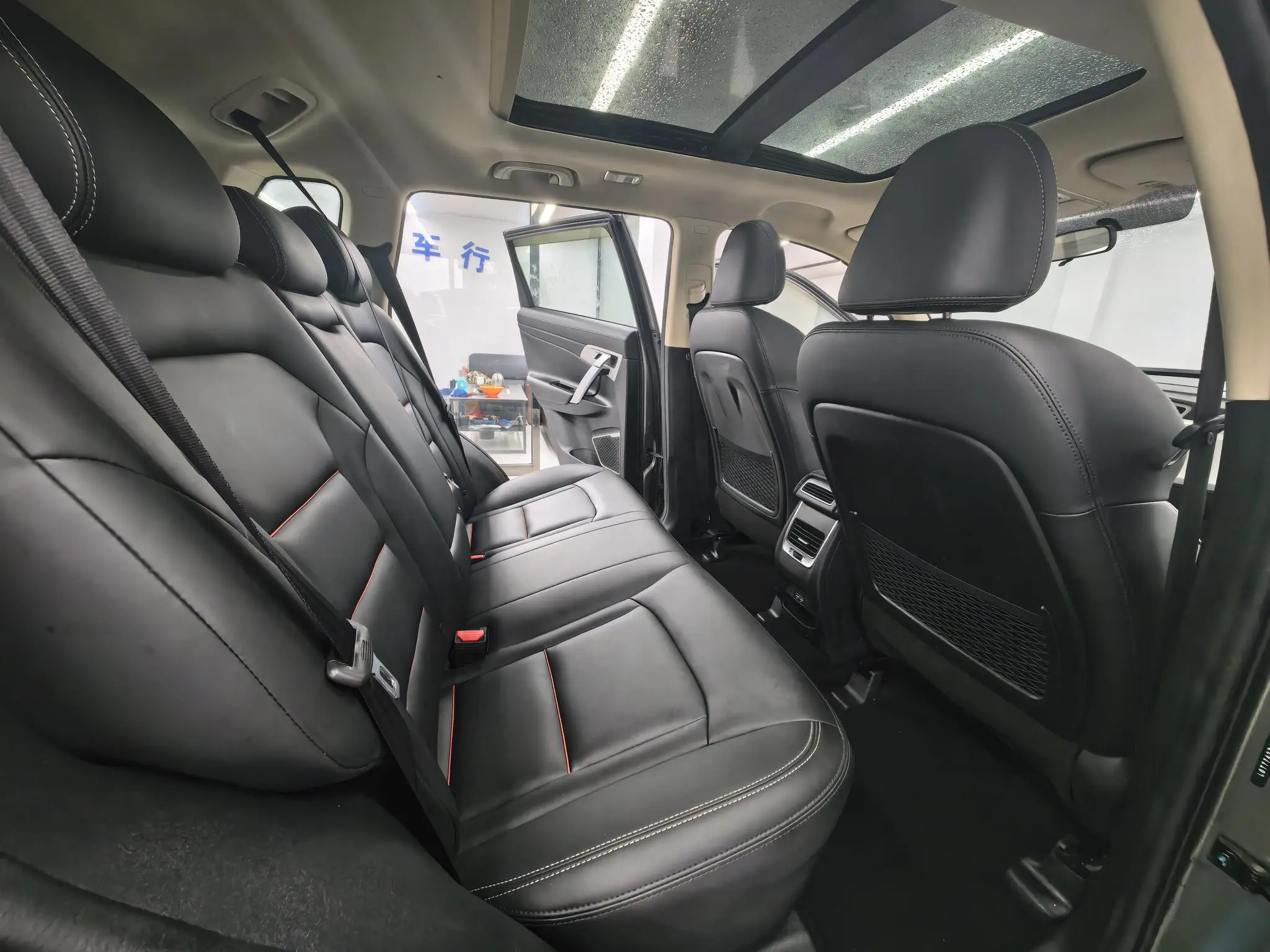 Geely Boyue 1.8TD DCT two-wheel drive intelligent 4G connected version