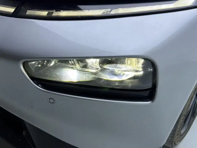 Xpeng Xiaopeng P7 670N