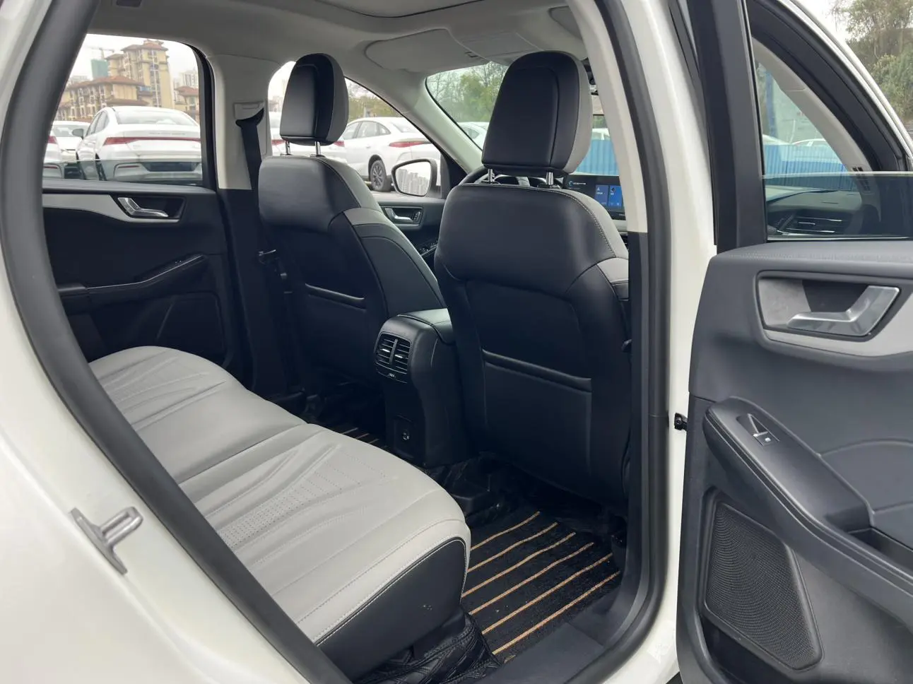 Ford Ruiji EcoBoost 245 two-wheel drive Yaoxiang model
