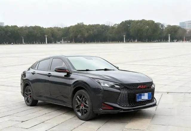 Dongfeng Fengshen Yi Hyun 230T automatic wind chasing version