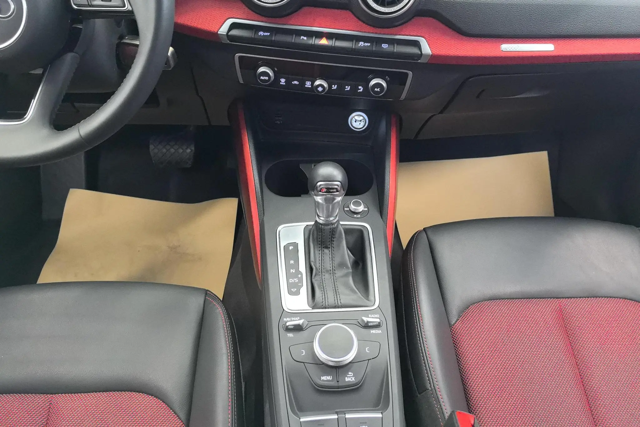 Audi Audi Q2L 35TFSI fashion dynamic country VI