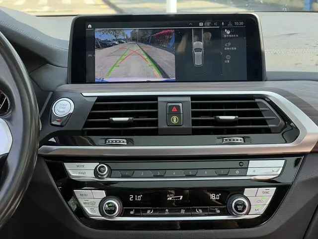 BMW BMW X3 xDrive28i M sports suit