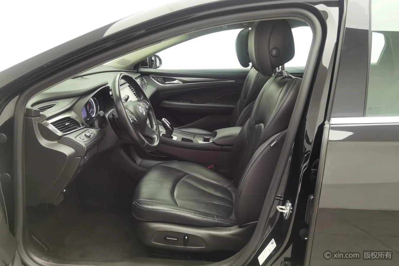Buick Lacrosse 652T luxury