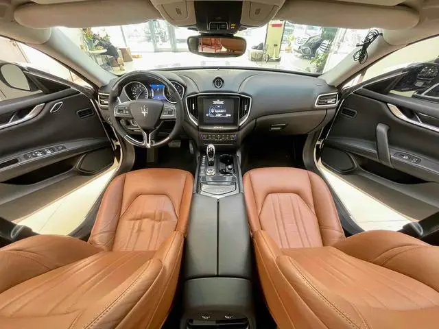 Maserati Ghibli 3.0T Standard Edition