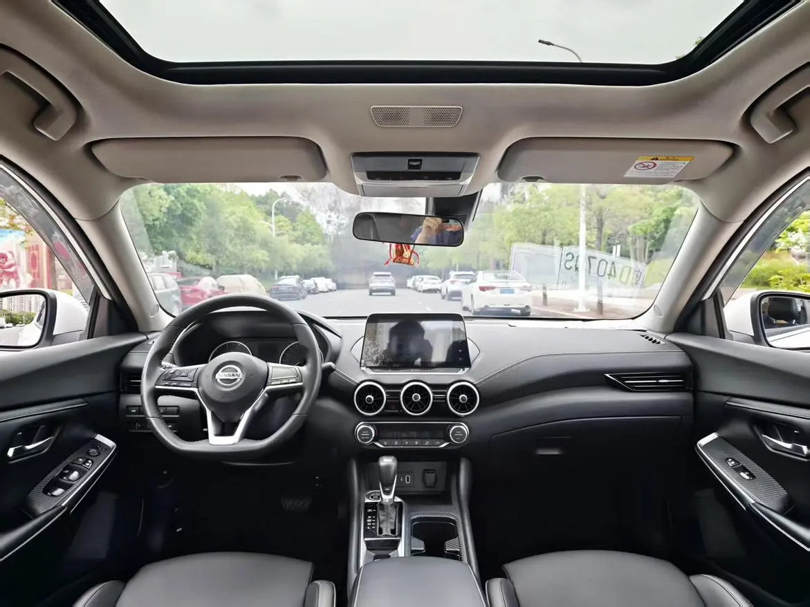 Nissan Xuan Yi 1.6L XL CVT Enjoy Edition