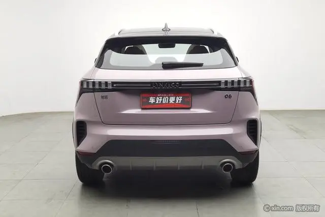 LYNK & CO Lynk 06 1.5T Shero Pink Special Edition