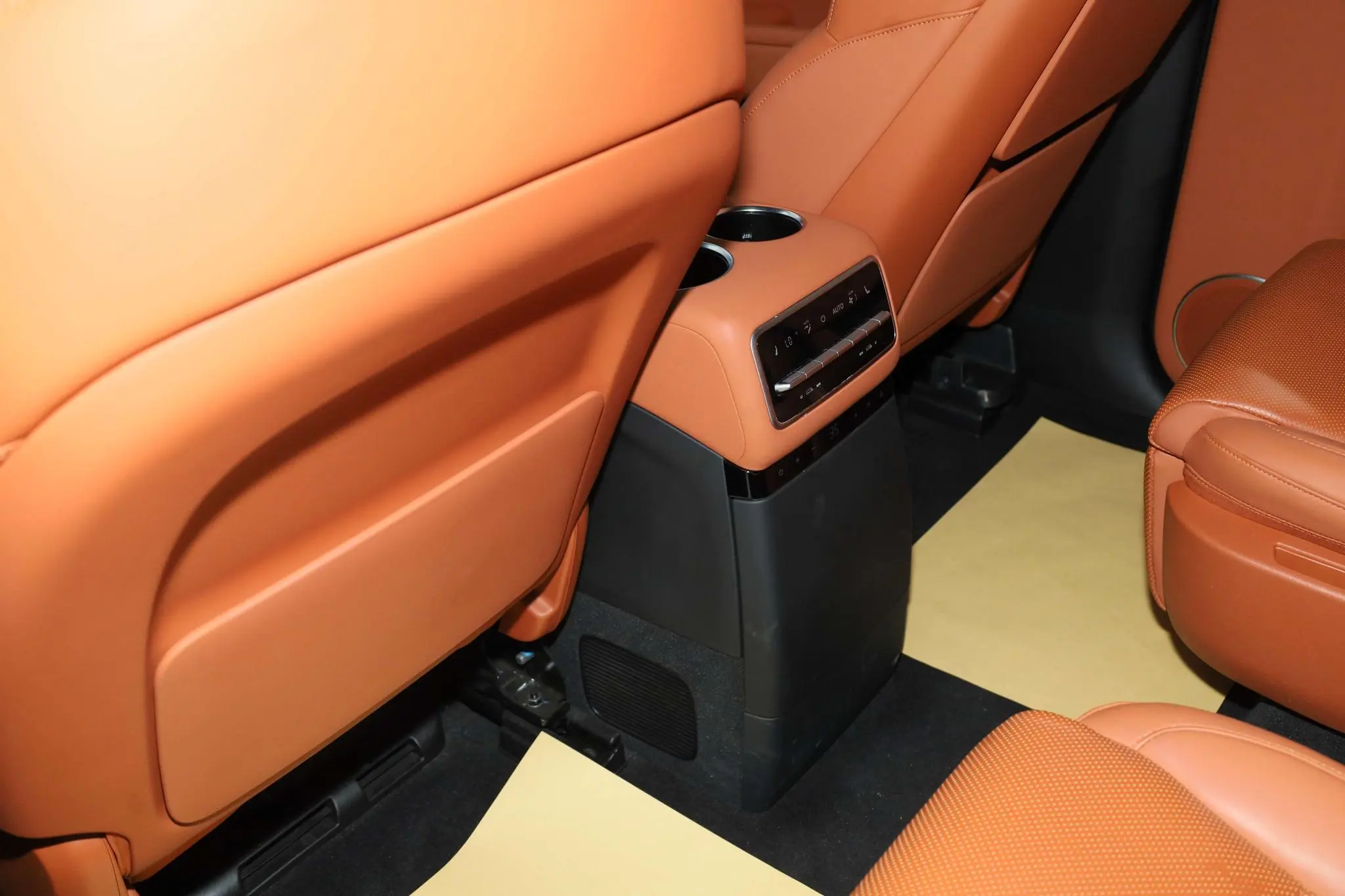 Li Auto Ideal L9 Max version