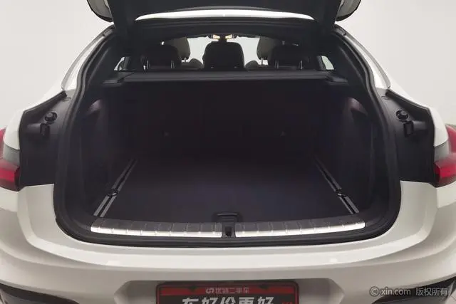 BMW BMW X4 xDrive25i M sports suit