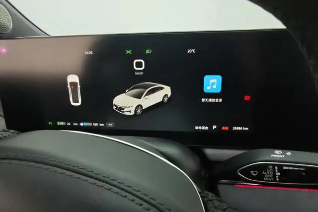 VOYAH Lantu chasing light PHEV Ultra-long battery life, four-wheel drive executive edition