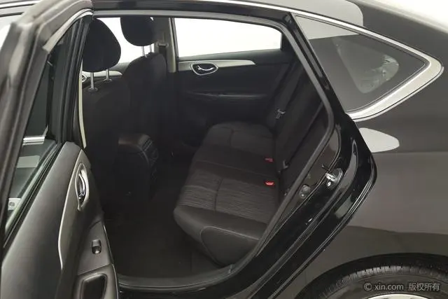 Nissan Xuan Yi Classic 1.6 XE CVT Comfort Edition