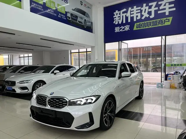 BMW BMW 3 Series 325i M sports suit