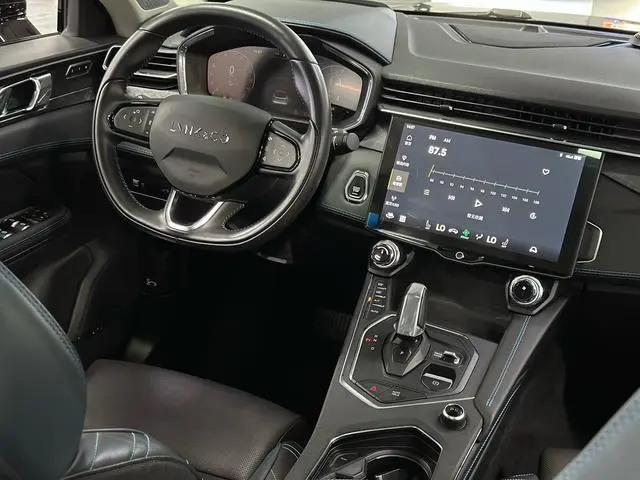 LYNK & CO Lynk 05 2.0TD two-wheel drive Halo