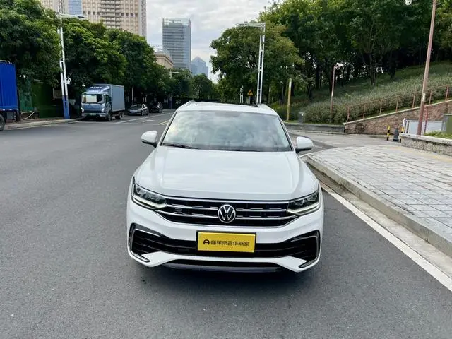 Volkswagen Tiguan X 330TSI Premium Edition