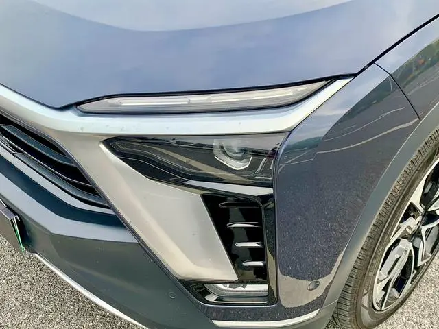 NIO NIO ES8 580KM base version six seats