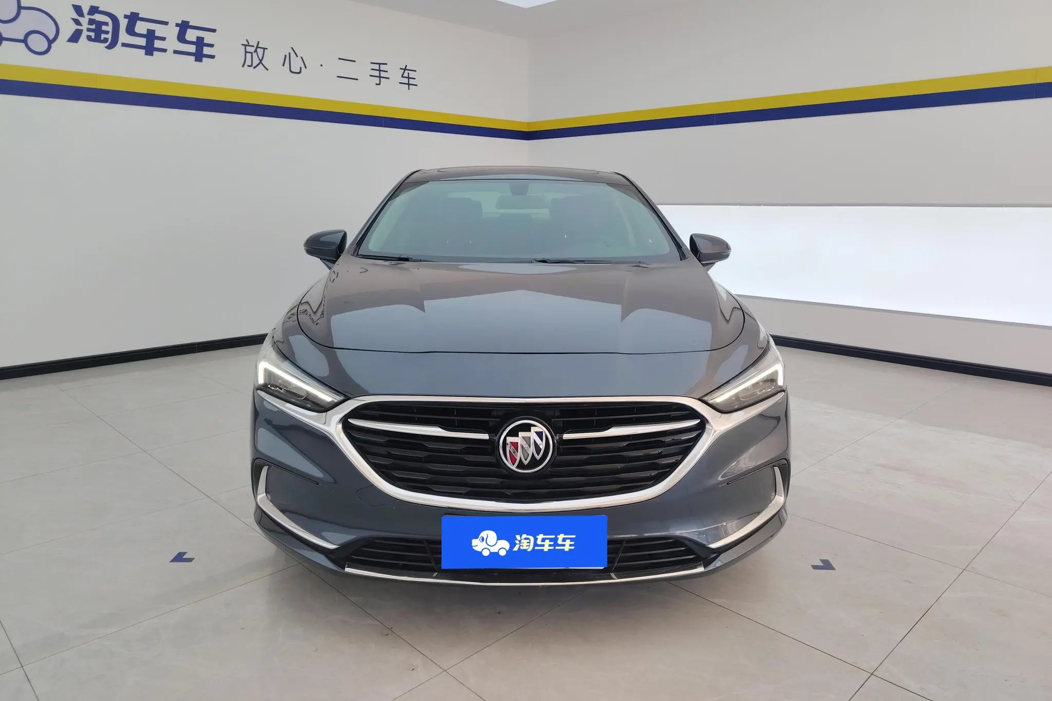 Buick Lacrosse 652T luxury