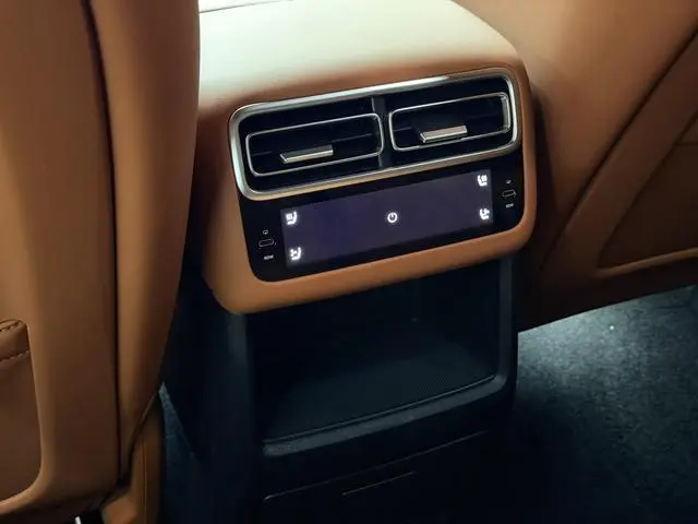 Li Auto Ideal L6 Pro version