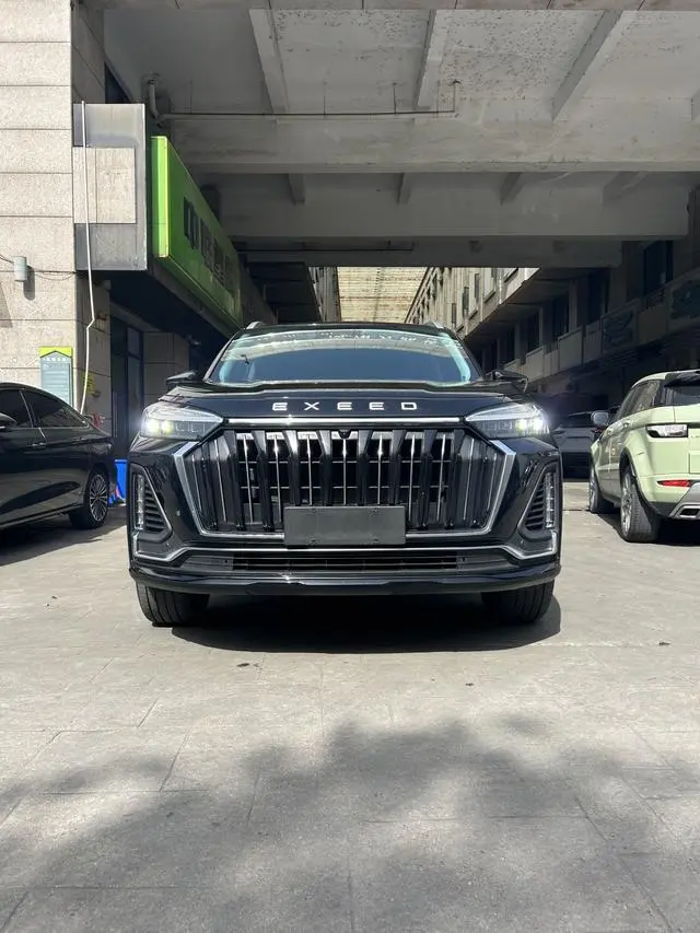 EXEED Xingtu Lanyue 2.0T four-wheel drive Star Zun-six seats