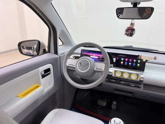 Wuling Wuling Air ev Clear Sky Four-seater advanced version