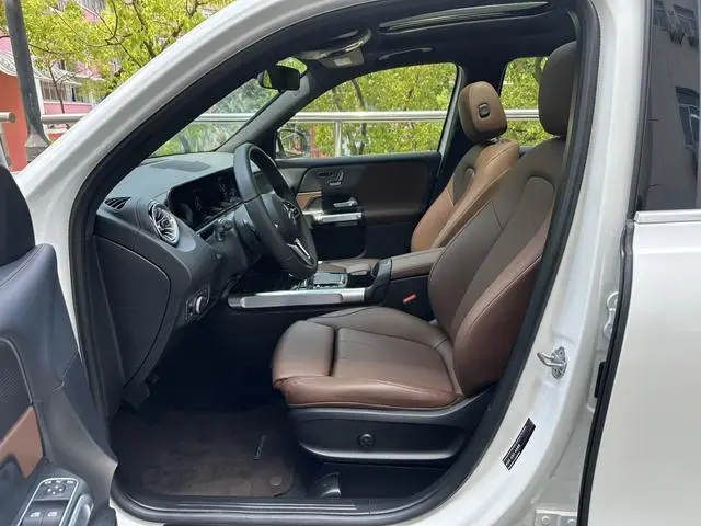 Mercedes-Benz Mercedes-Benz GLB GLB 220 fashion type