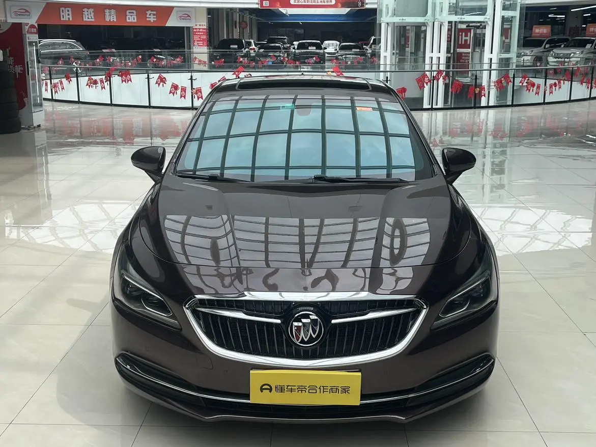 Buick Lacrosse 28T Elite type