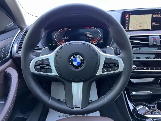 BMW BMW X3 xDrive28i M sports suit