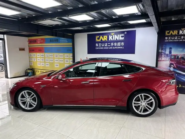 Tesla Model S 70D