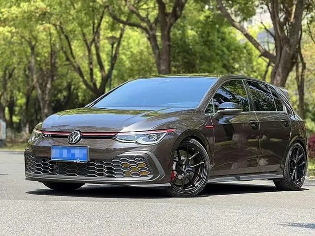 Volkswagen Golf GTI 380TSI DSG GTI