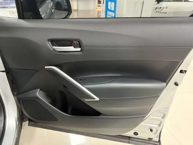 TOYOTA Fenglanda 2.0L Smart Hybrid Dual Engine Premium Edition