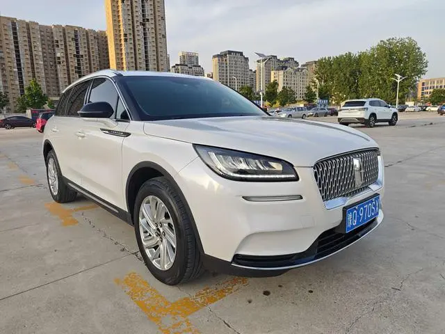 Lincoln Adventurer 2.0T two-wheel drive Zunyue Edition
