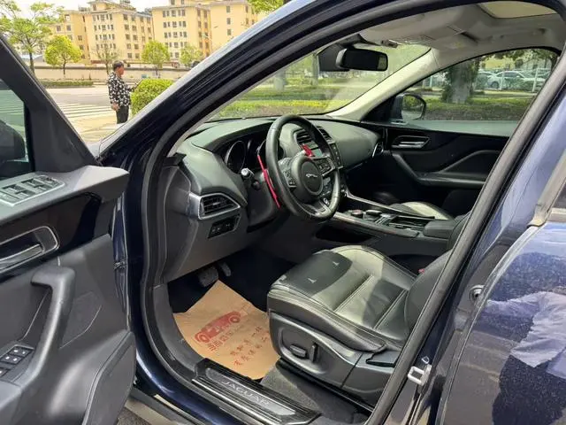 Jaguar Jaguar F-PACE 2.0T four-wheel drive R-Sport sports version