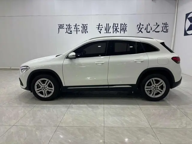 Mercedes-Benz Mercedes-Benz GLA GLA 200