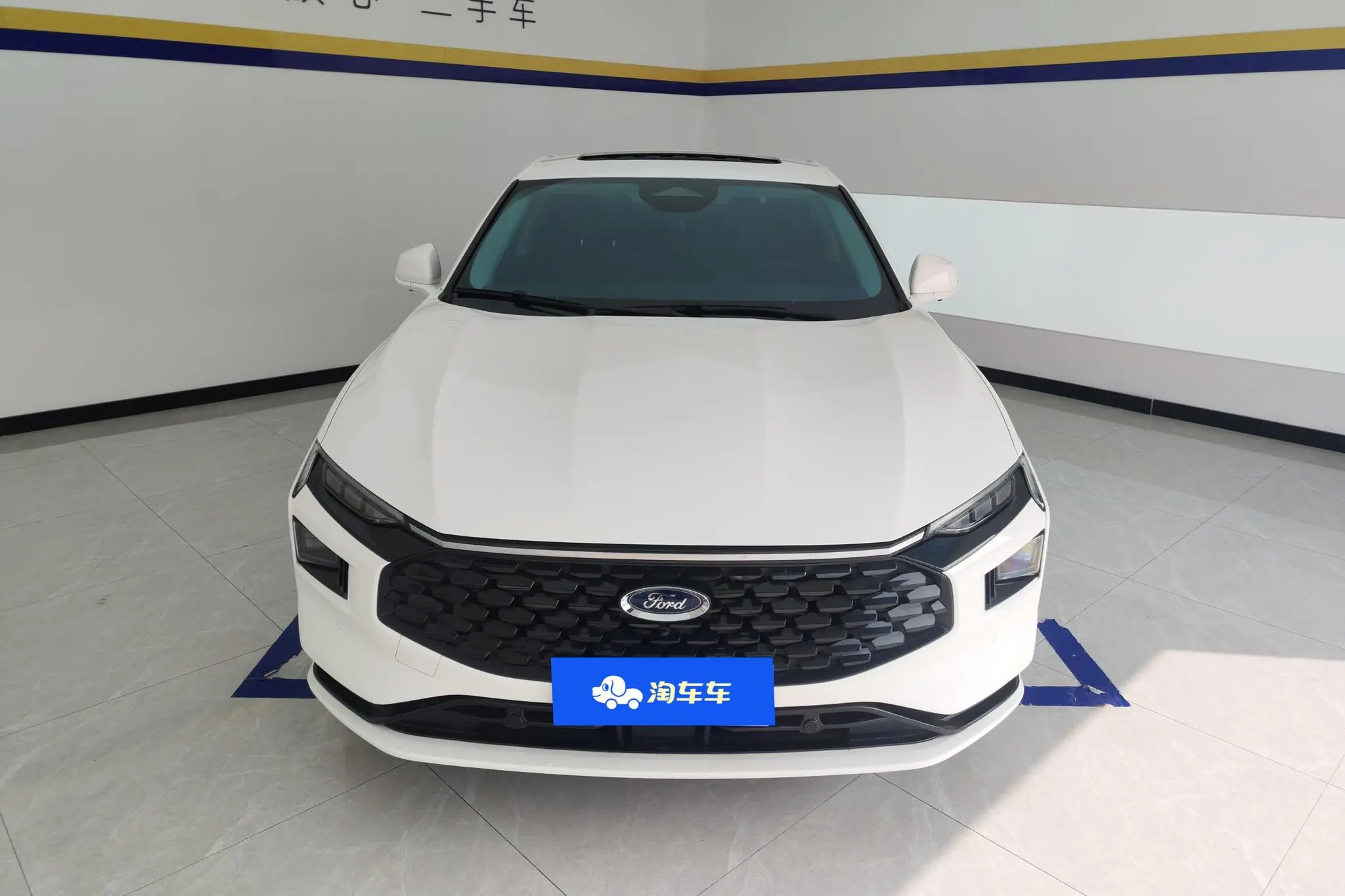 Ford Mondeo EcoBoost 180 Luxury