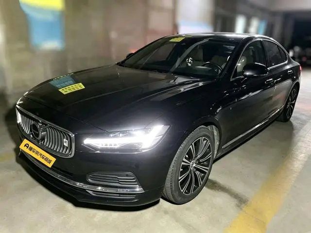 Volvo Volvo S90 PHEV T8 E-drive Hybrid Zhiyi Deluxe Edition