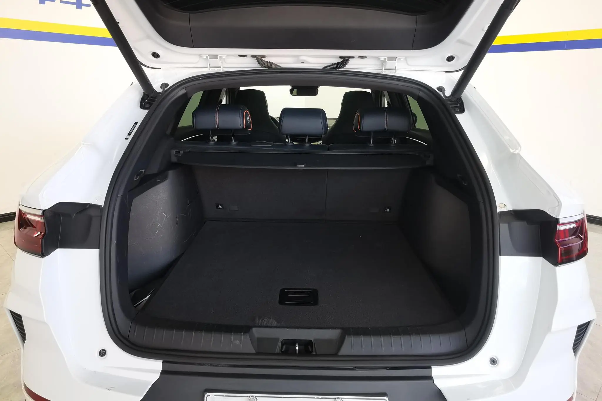 BYD Song PLUS DM DM-i 110KM two-wheel drive flagship PLUS