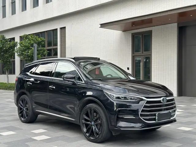 BYD Tang DM DM 2.0T four-wheel drive high-performance version of the Genesis flagship