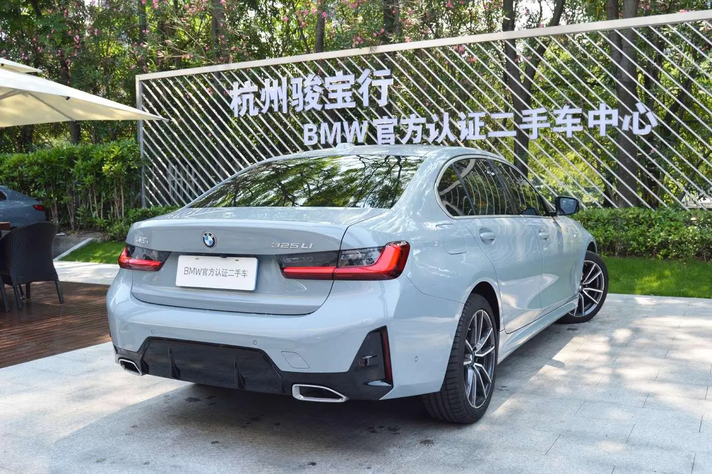 BMW BMW 3 Series 325Li M sports suit