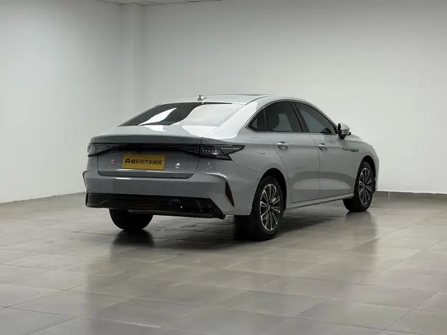 Chery Fengyun Fengyun A8 127 Yufeng Edition