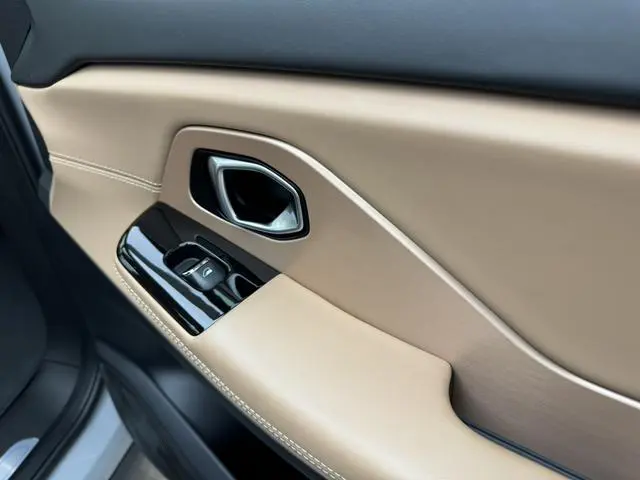 NIO NIO ES8 Founding Edition
