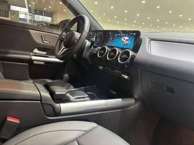 Mercedes-Benz Mercedes-Benz GLA GLA 200